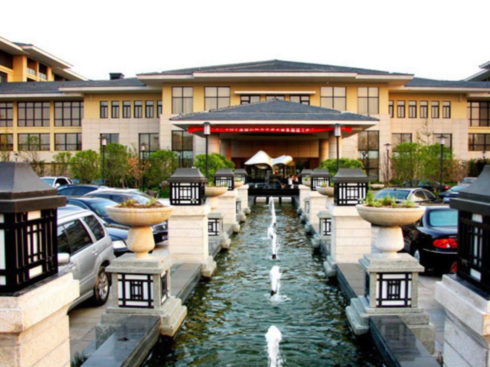 New Century Grand Hotel Кайфын Экстерьер фото