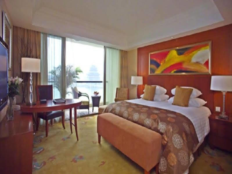 New Century Grand Hotel Кайфын Экстерьер фото